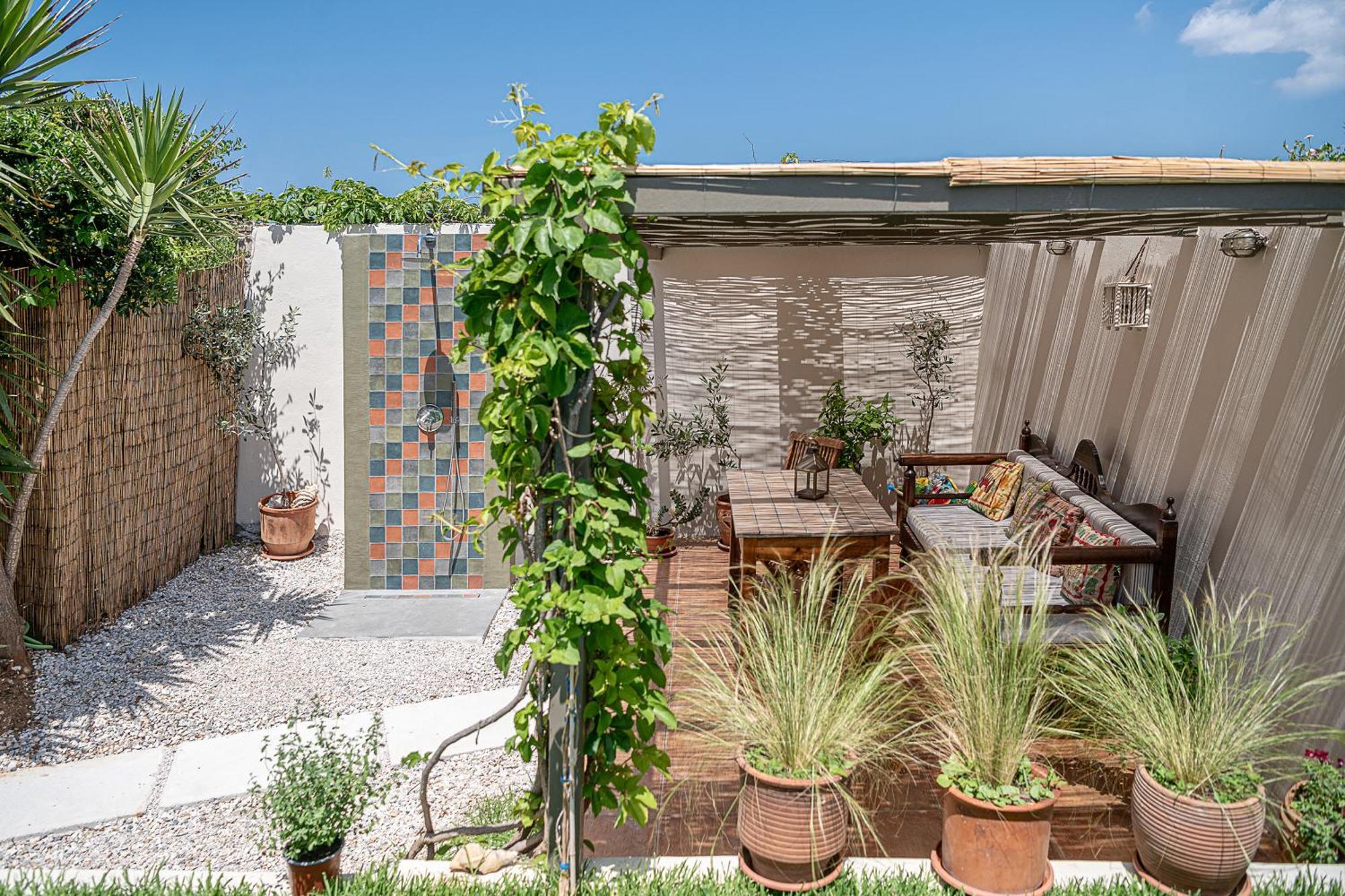 The House By The Sea Villa Kato Daratso Exterior photo